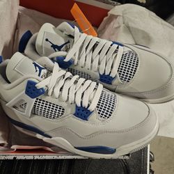 New Jordan 4 military blue Size 9.5 
Trade for jordan 3 Black cement 