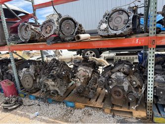 Motores. Y transmission con 90 dias garrantia