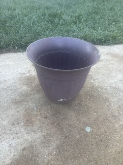 Plastic Flower Pot