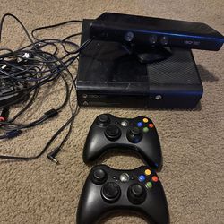 XBOX 360 W/kinect & 2 Controllers 