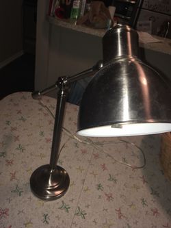 Desk lamp