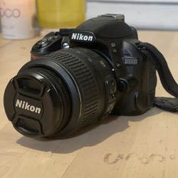 Nikon D3100 w/ Many Accessories