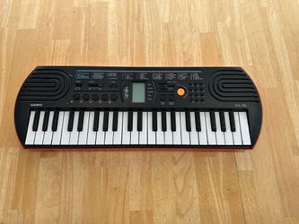 Casio SA-76 44-Key Mini Personal Keyboard