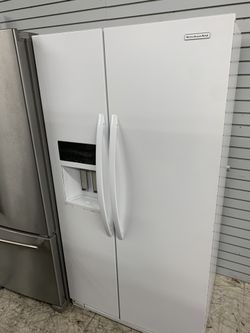 Kitchen aid side by side in glossy white counter depth