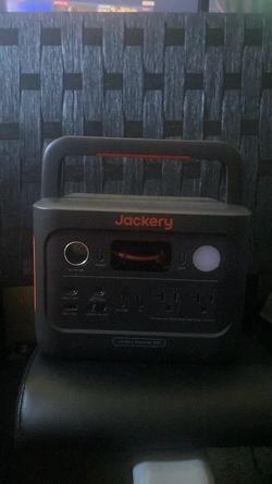 Jackery Explorer 300 Portable Power Station