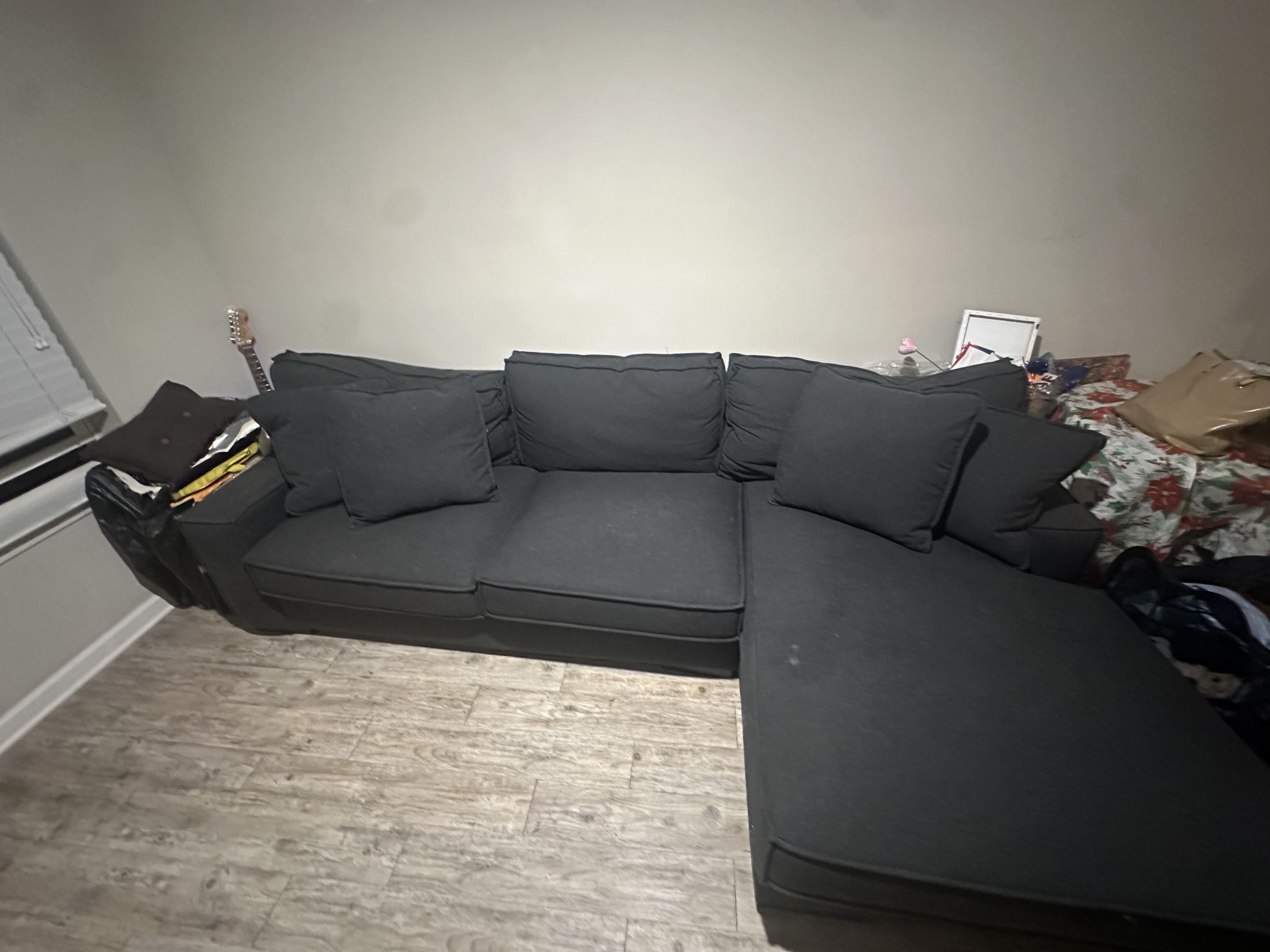 Modern Gray Sectional Sofa w/ Chaise