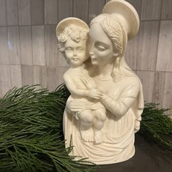 Vintage Carved Mary And Jesus Figurine 