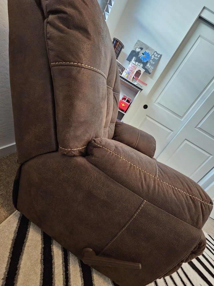 Recliners for Sale in Sun City, AZ OfferUp