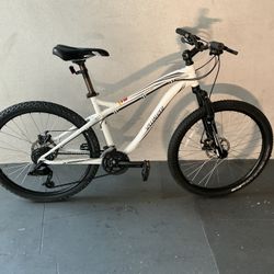 BICYCLE SPECIALIZED 21 SPEED SIZE 26 BRAND NEW 