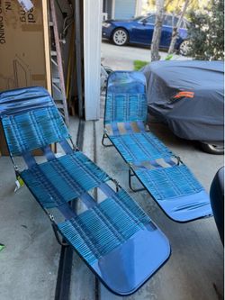 Folding bed beach, patio, pool side new set of 2