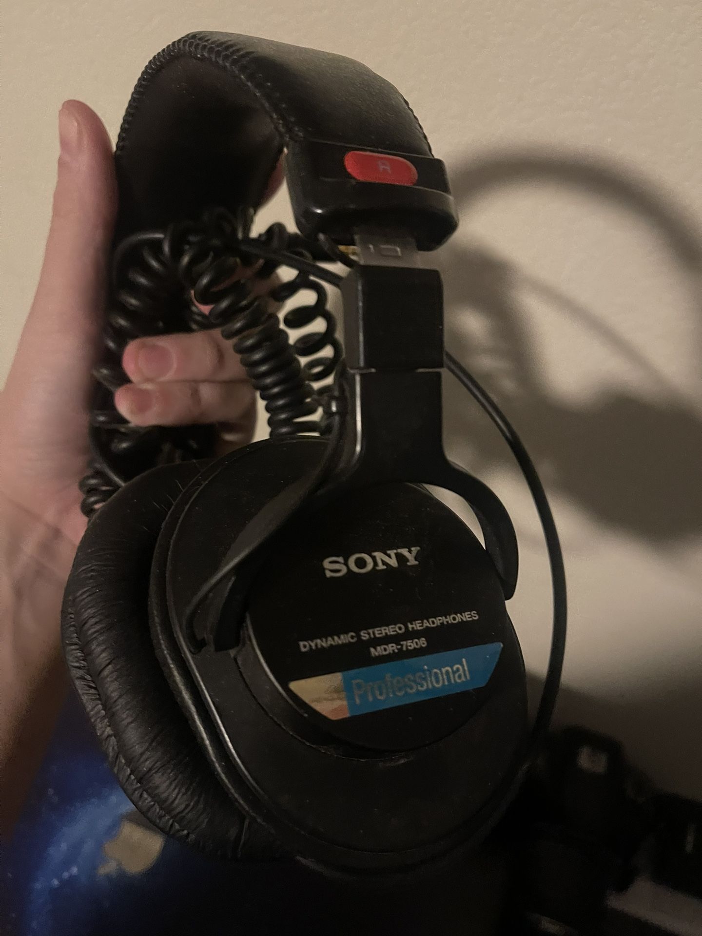Sony MDR-7506 Professional Studio Monitor Headphones – Excellent Condition