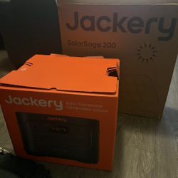 Jackery 3000 Explorer Solar Generator