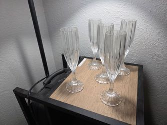 Park lane champagne glasses