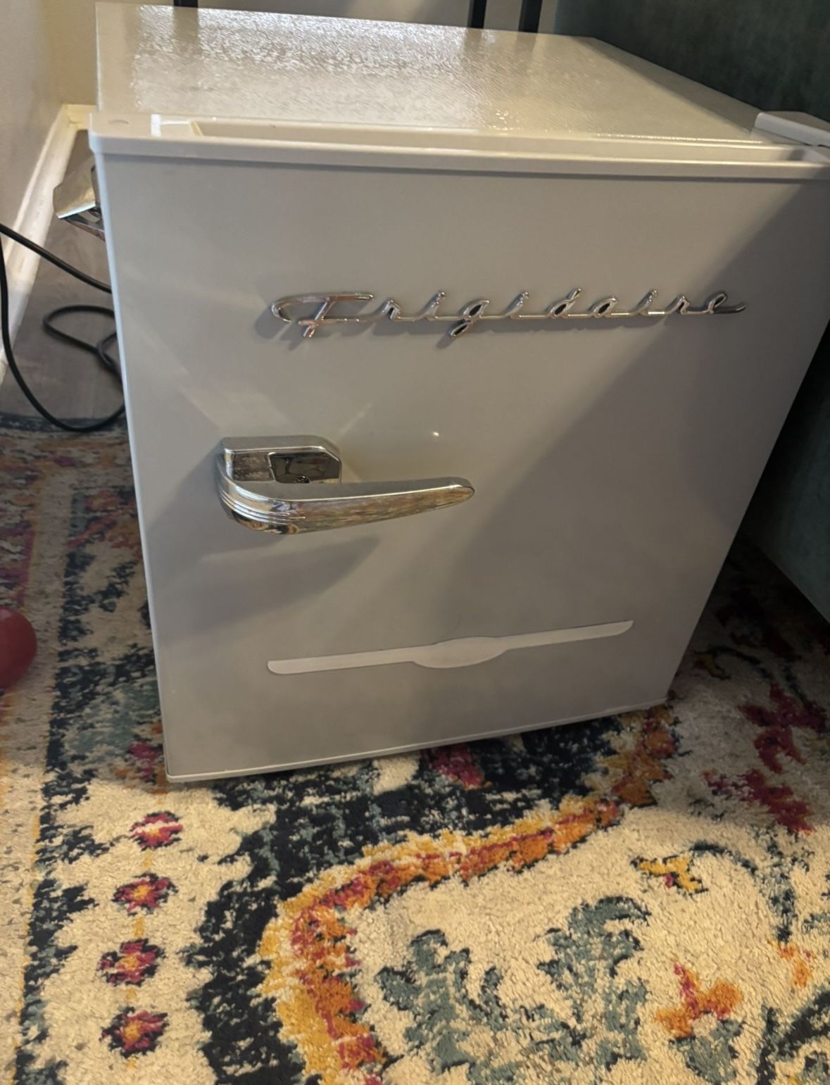 Frigidaire Vintage Style Mini Fridge