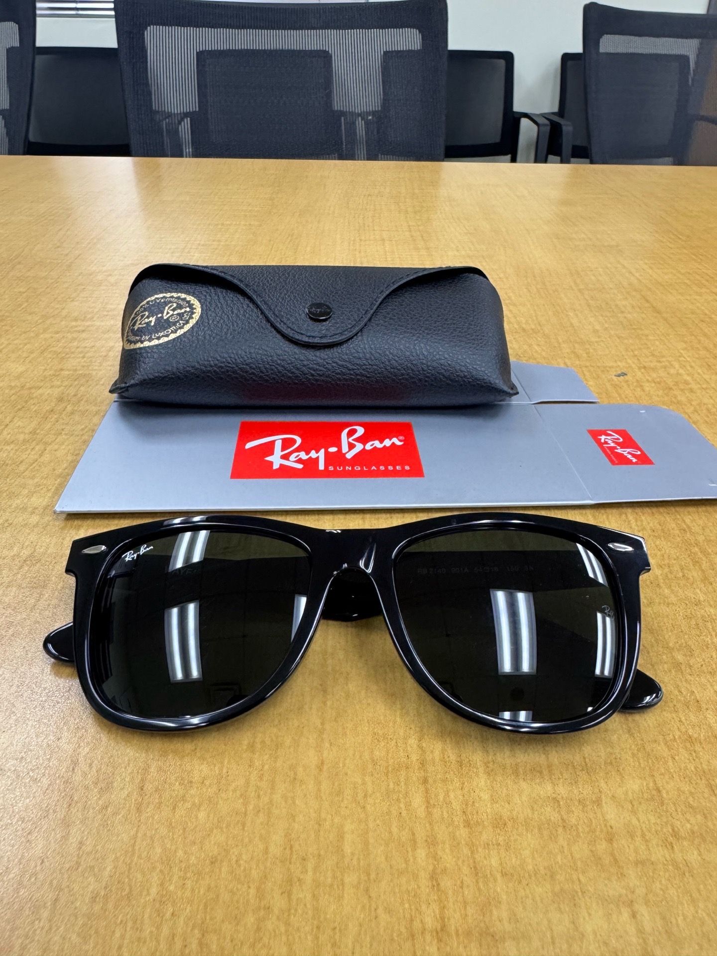 NEW Ray Ban Wayfarer 54MM