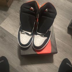 Air Jordan 1 Electro Orange 