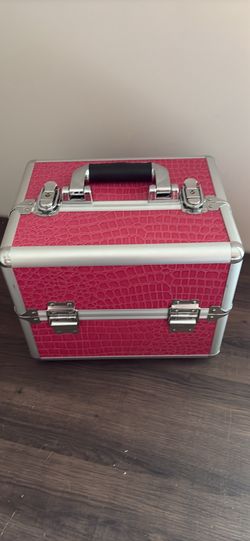 Makeup travel case