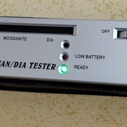 BRAND NEW MOISSANITE TESTER WITH BRAND NEW 9VOLT BATTERY INSTALLED 