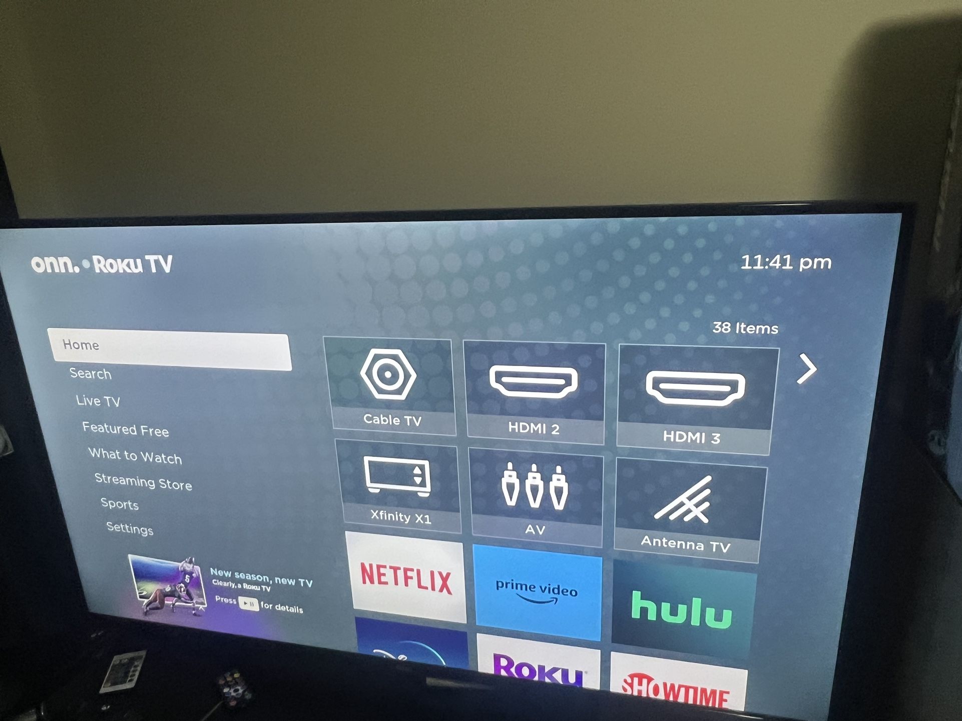 onn. 50” Class 4K UHD (2160P) LED Roku Smart TV