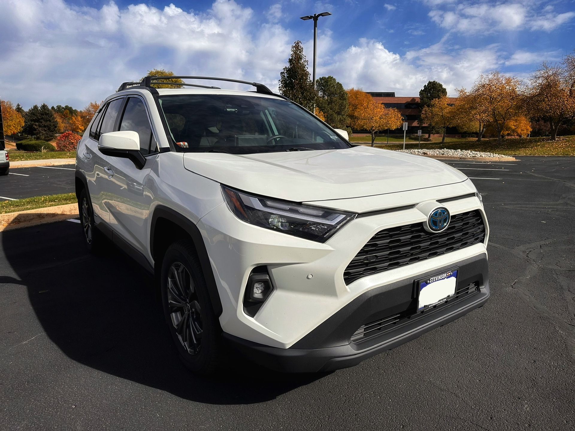 2022 Toyota Rav4 Hybrid XLE Premium