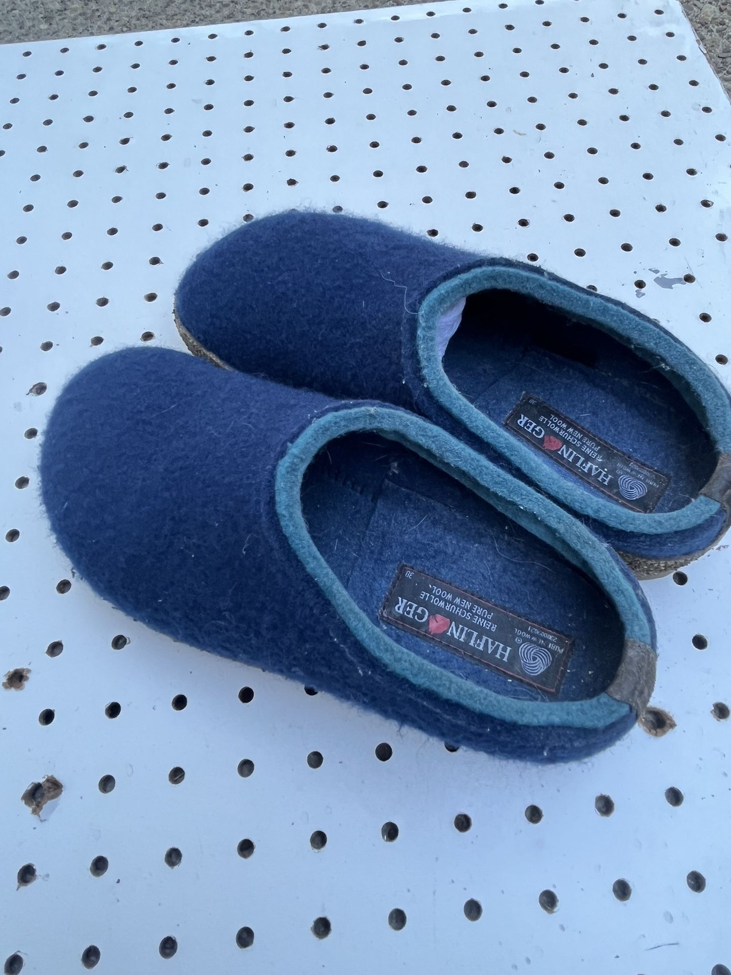 Clog Shoes Size 7-7.5 or 38 Euro Hadlinger Navy classic Grizzley Felt