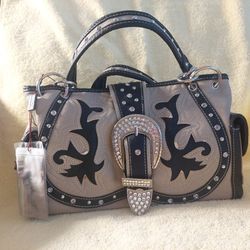 Western Purse: BRAND NEW, WITH TAGS ATTACHED! Buckle and Bling. Montana West = Quality & Style. Includes Designer Case. Will Last Practically Forever!