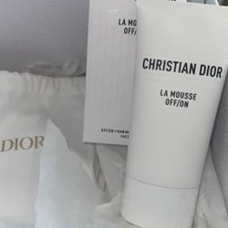 La mousse Off/On Face Wash