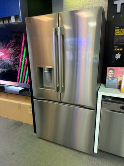 LG Counter Depth Refrigerator Brand New Smart