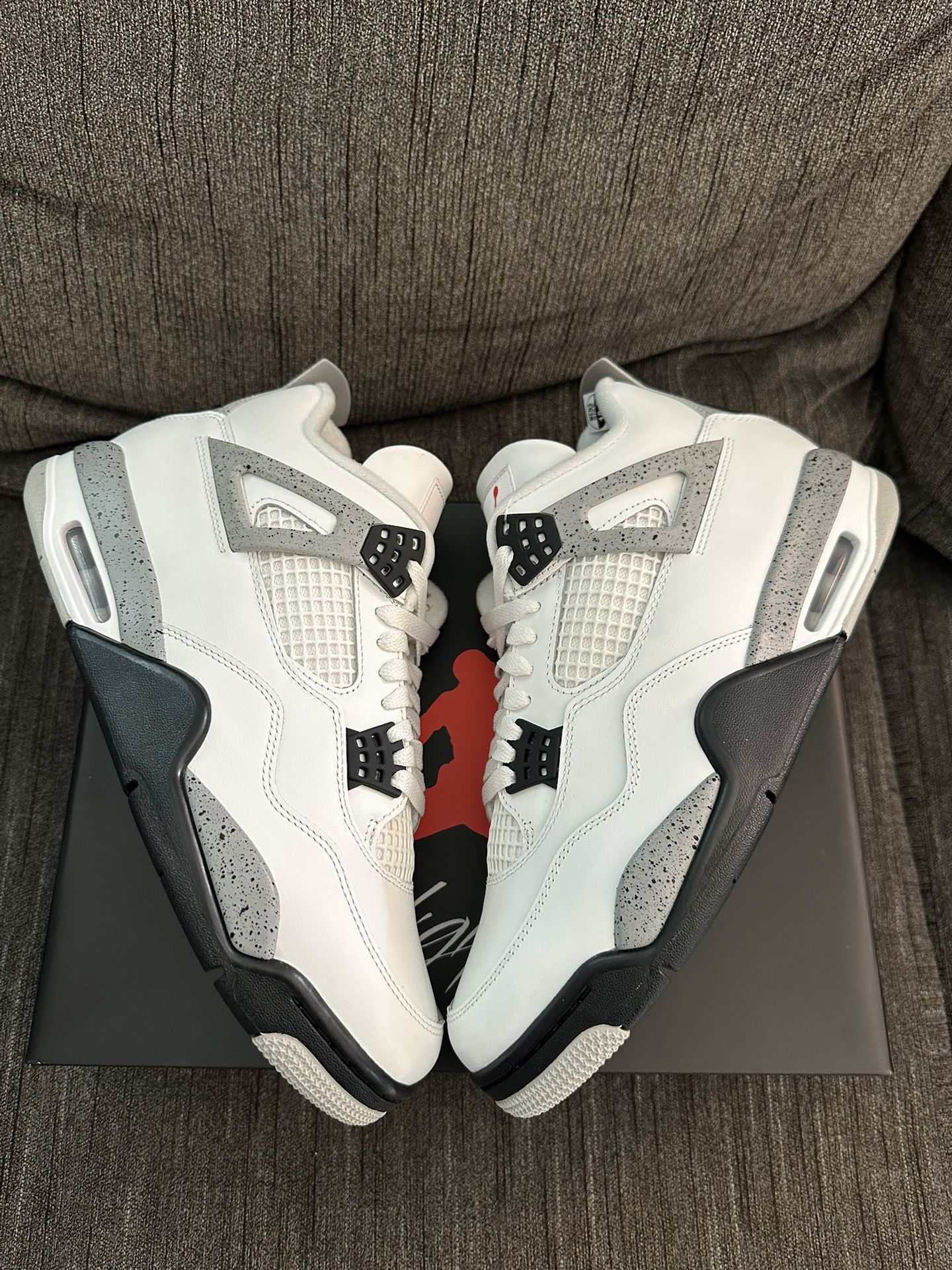 Air Jordan 4 White Cement