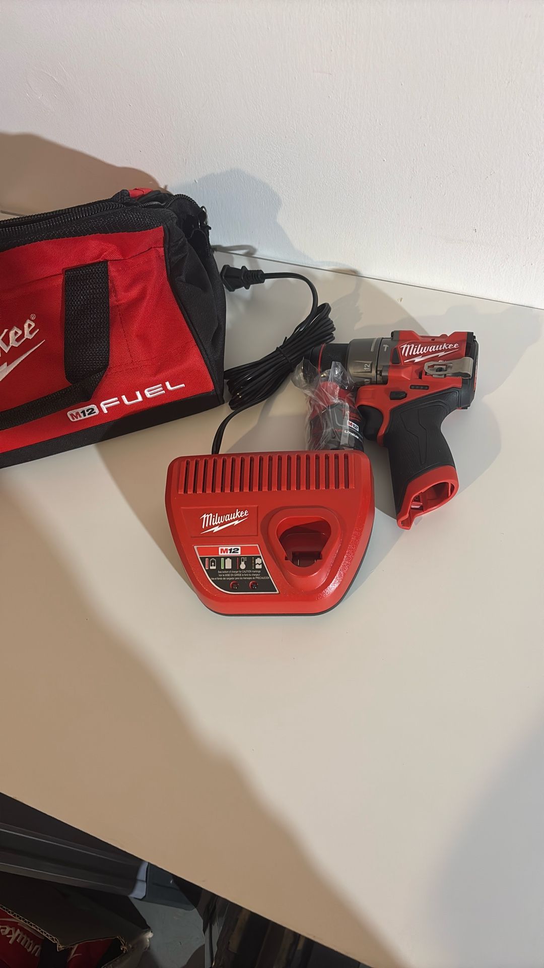 Milwaukee M12 FUEL Hammer Drill Set