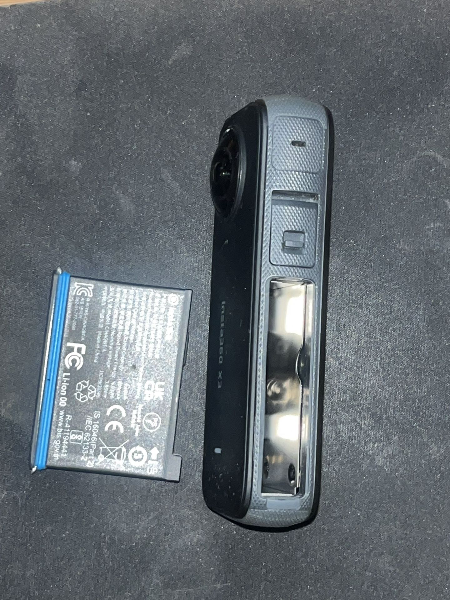 Insta360 X3