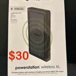 Mophie Portable Charger  Wireless 