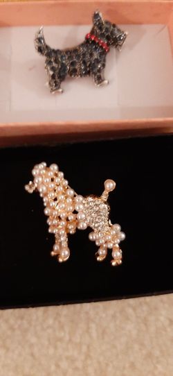 Faux Pearl and Crystal Poodle figure brooch.