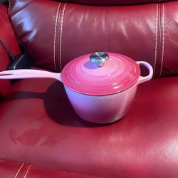 2.25 Qt Lecreuset Pot