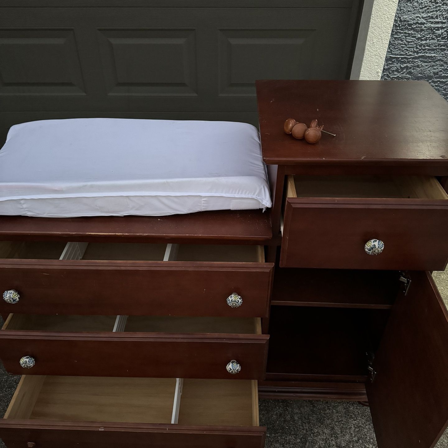 Dresser And Baby Changing Table