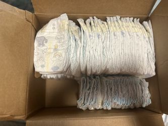 Size 2 Pampers & Luvs 115 Total 