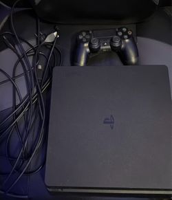 Sony PlayStation 4 Slim Console 1tb of storage with Controller + 3 games