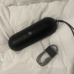 Beats Pill