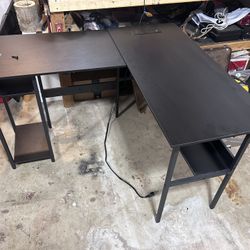 L Shaped desk With Plug In