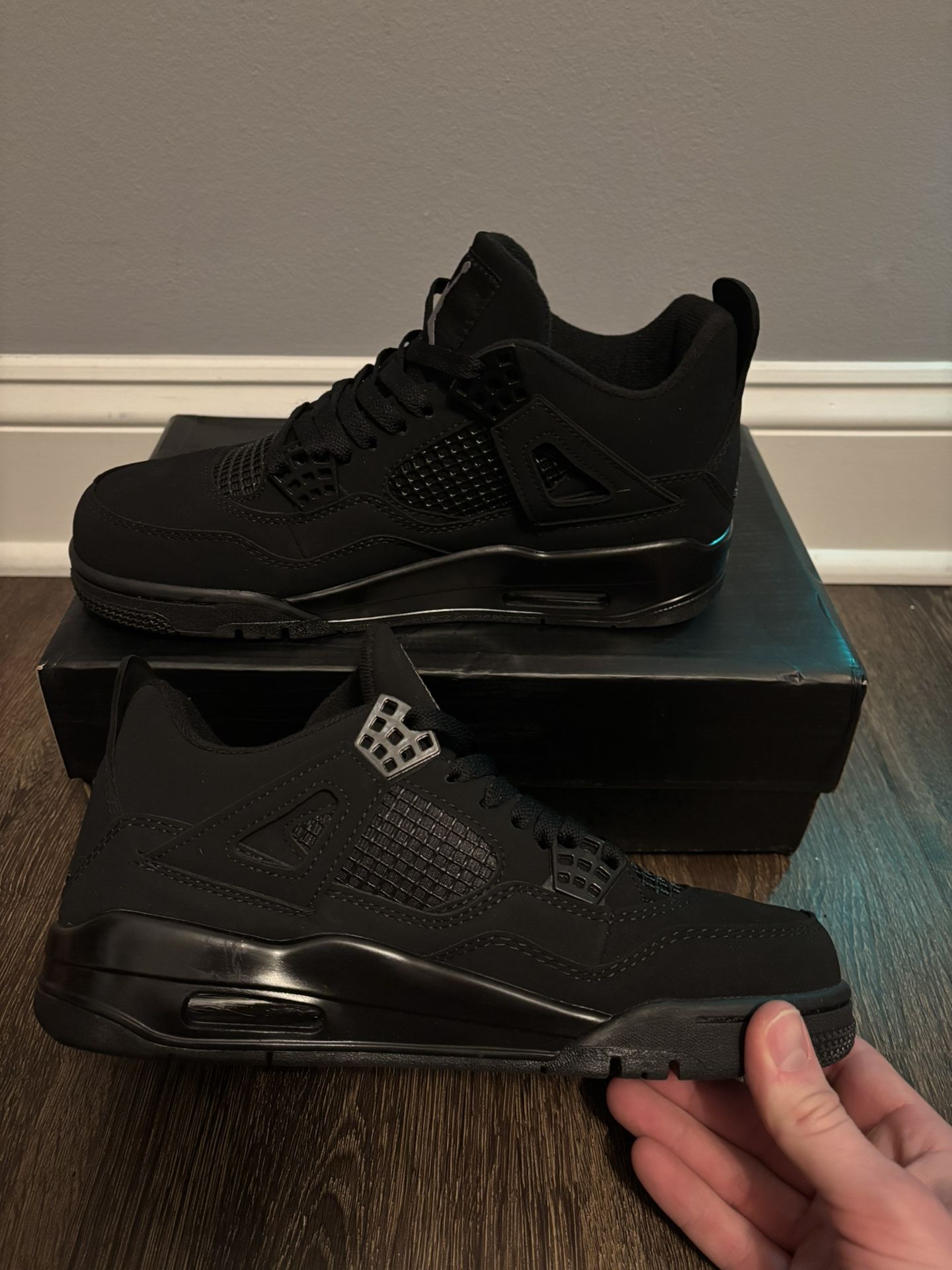 Jordan 4 Black Cat Size 7 Men’s Shoes