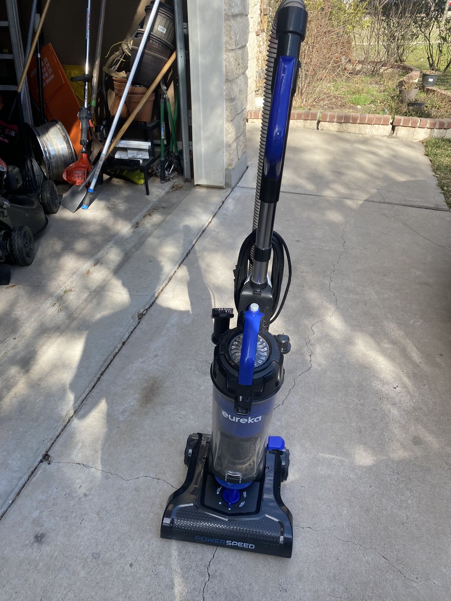 Eureka Power Speed Vacuum