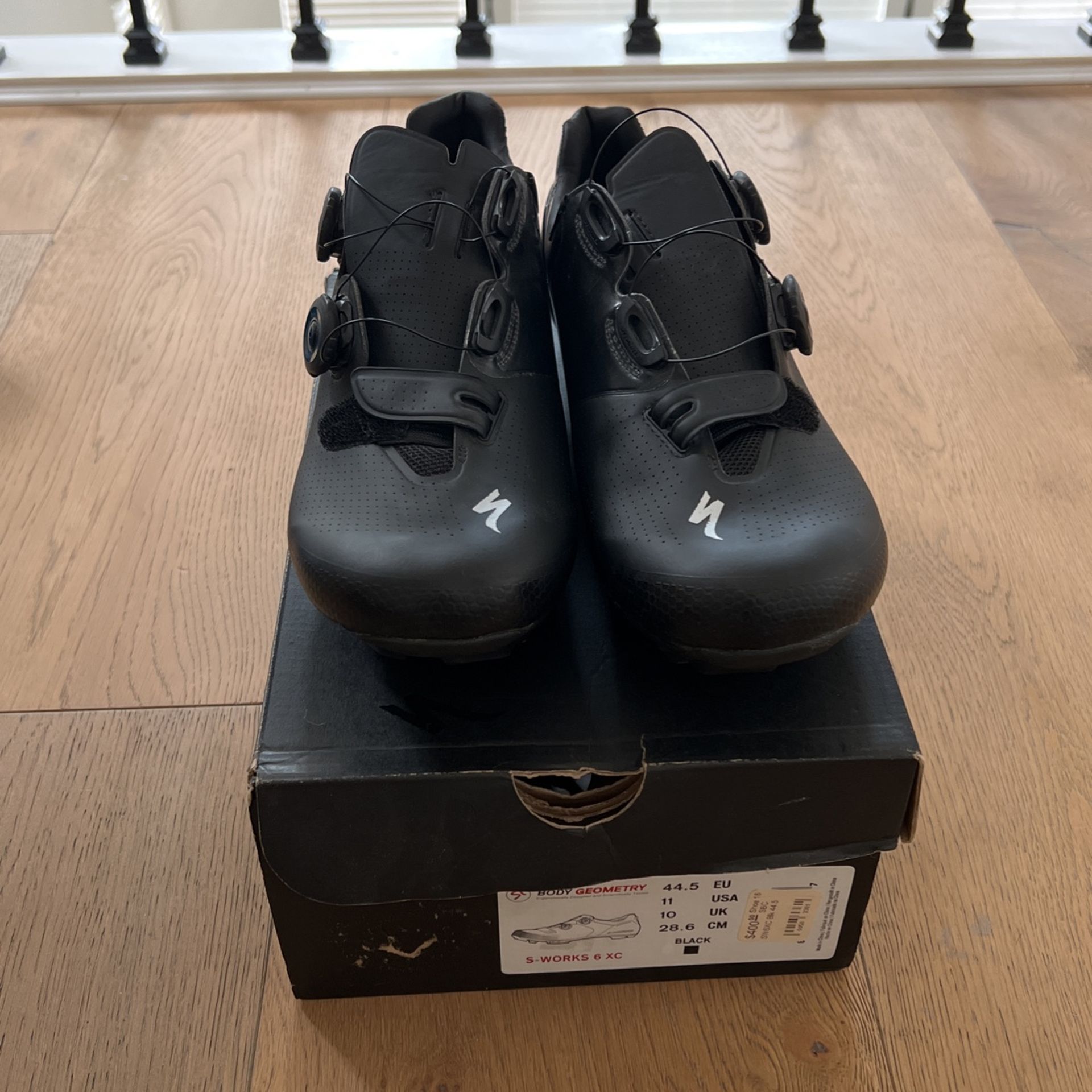 SPECIALIZED S-Works CLIP IN BICYLCLE SHOES CARBON FIBER Size 11 USA 44.5 Eu 10 Uk