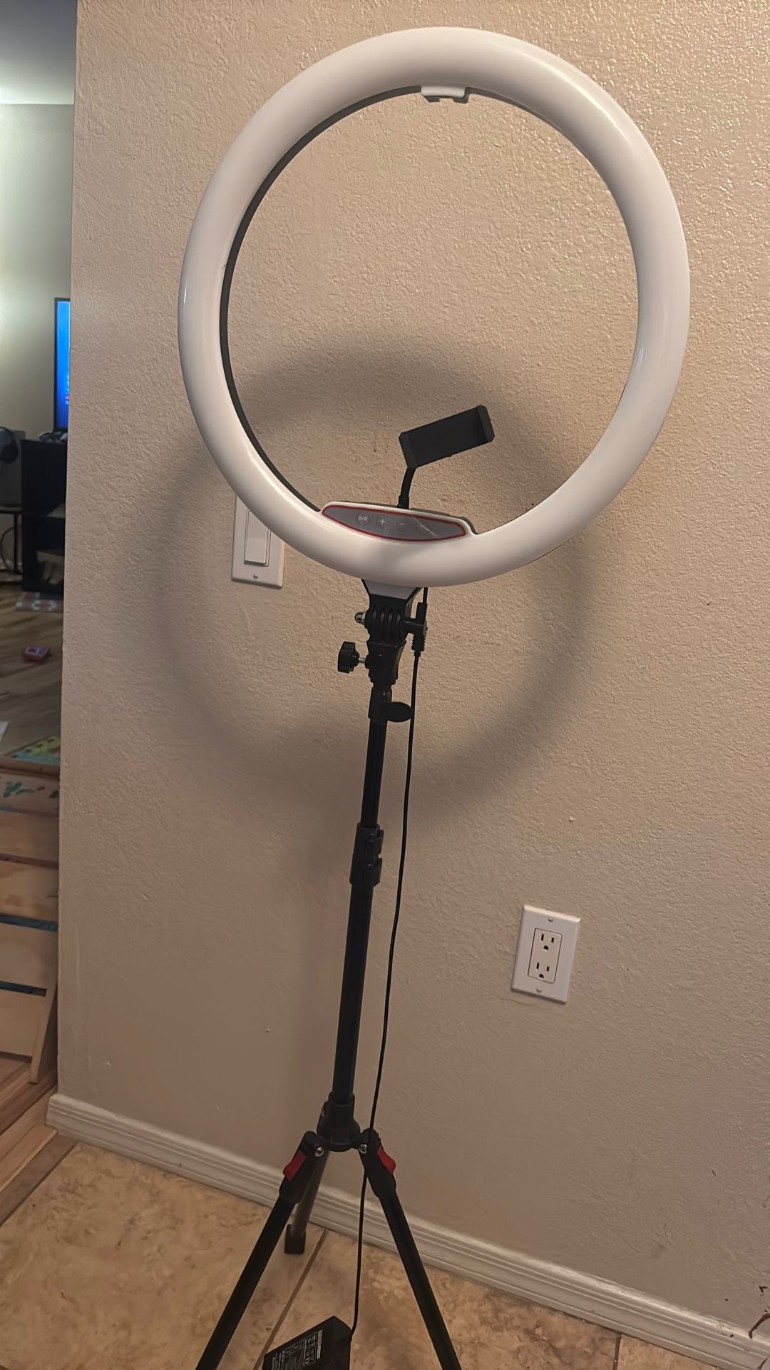 18” RING LIGHT -Like New