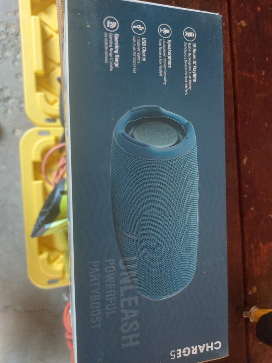 Jbl. Charge 5 Bluetooth Speaker