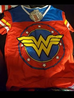 DC Comics Wonder Woman Mesh Jersey size L