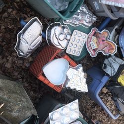 New Cake Pans All Different Styles $10 Each