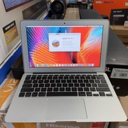 MacBook Air 11inch Very good condition 