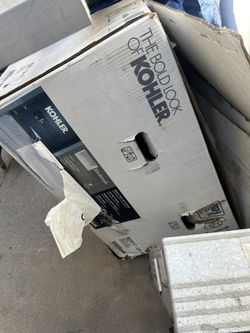 Kohler Tub 🛀 New $250 New left Drain