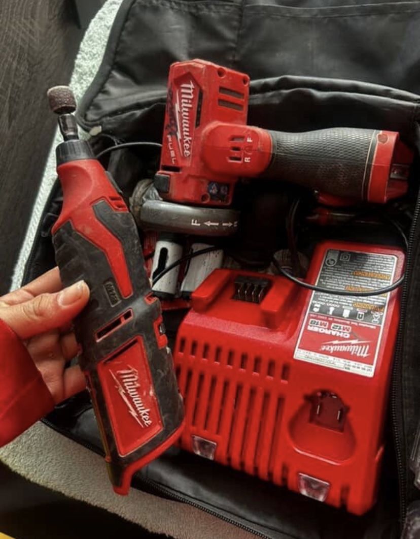 Milwaukee Drill Set