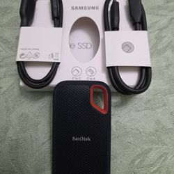 NEW SanDisk 1TB Extreme Portable SSD 